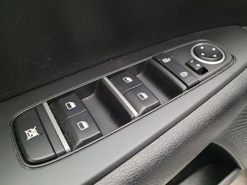 Used 2024 Kia Forte LXS image 27