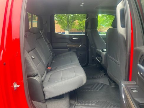 Used 2020 Chevrolet Silverado 1500 LT Trail Boss AWD/4WD image 12