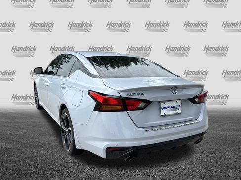 Used 2023 Nissan Altima 2.5 SR FWD image 9