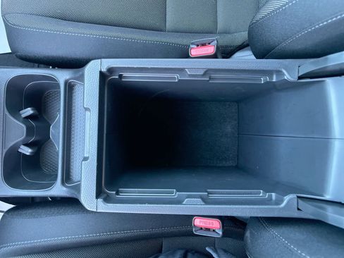 Used 2025 Honda CR-V LX image 19