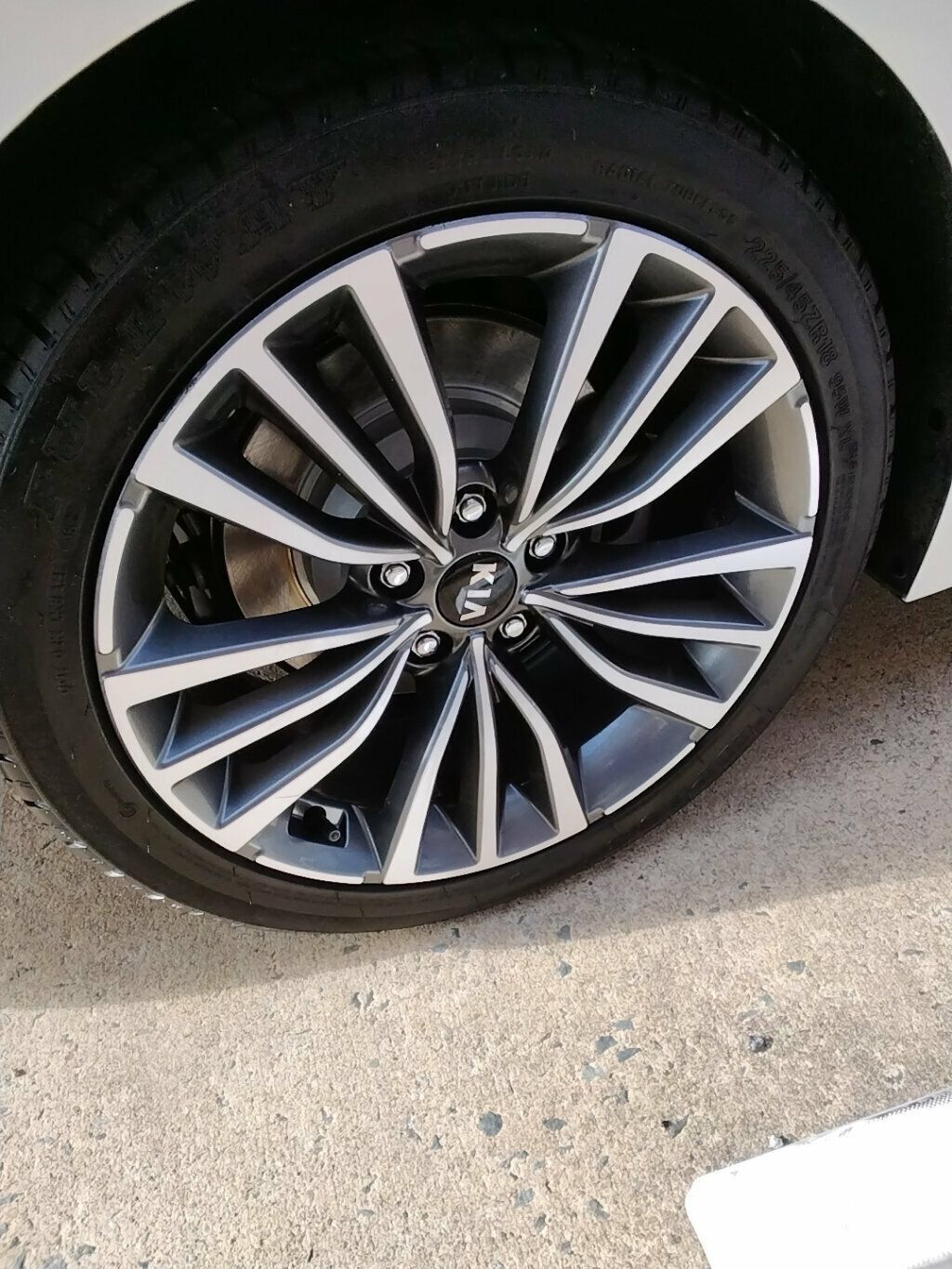 Used 2019 Kia Stinger AWD/4WD image 35