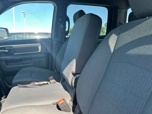 Used 2024 RAM 1500 Warlock RWD image 31
