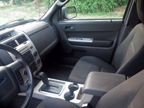 Used 2009 Ford Escape XLT FWD image 10