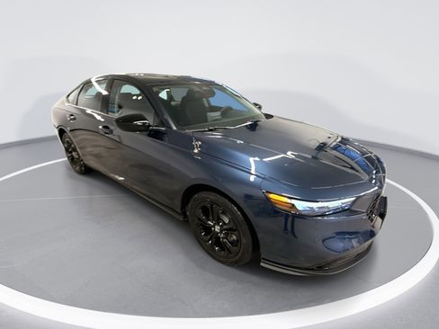 New 2025 Honda Accord SE image 1