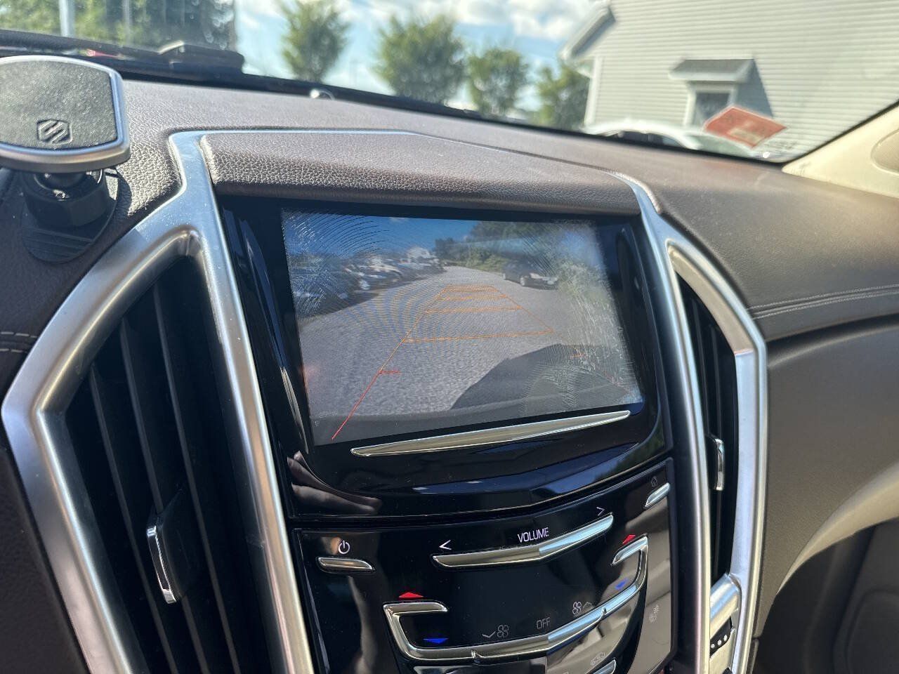 Used 2015 Cadillac SRX Luxury w/ Driver Awareness Package AWD/4WD image 17