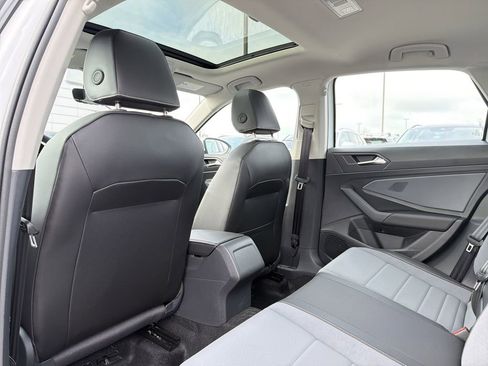 New 2026 Volkswagen Jetta SE FWD image 13