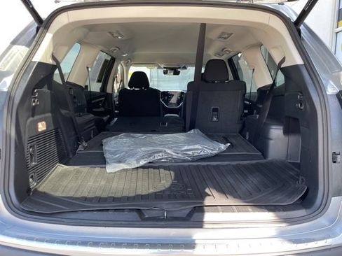 Used 2023 Subaru Ascent Premium w/ Convenience Package AWD/4WD image 35
