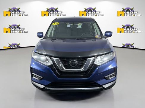 Used 2019 Nissan Rogue S FWD image 2