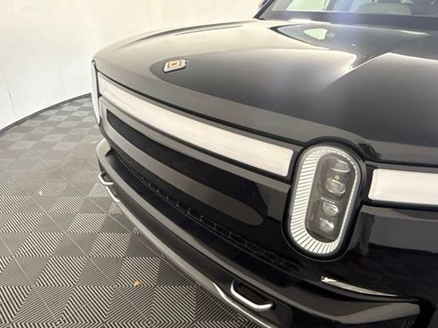 Used 2023 Rivian R1S Adventure AWD/4WD image 43
