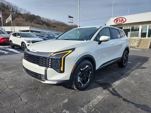 New 2026 Kia Sportage S image 3