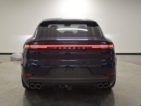 New 2026 Porsche Cayenne Coupe AWD/4WD image 4