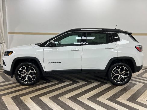 New 2026 Jeep Compass Limited AWD/4WD image 3