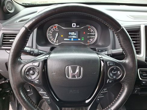 Used 2017 Honda Ridgeline Black Edition image 16