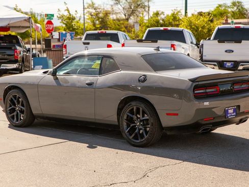 Used 2019 Dodge Challenger SXT w/ Plus Package RWD image 7
