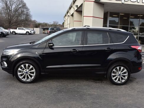 Used 2017 Ford Escape Titanium image 10