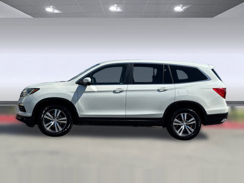 Used 2016 Honda Pilot EX image 2