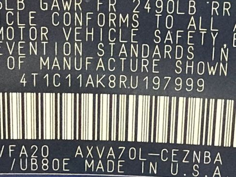 Used 2024 Toyota Camry LE FWD image 31