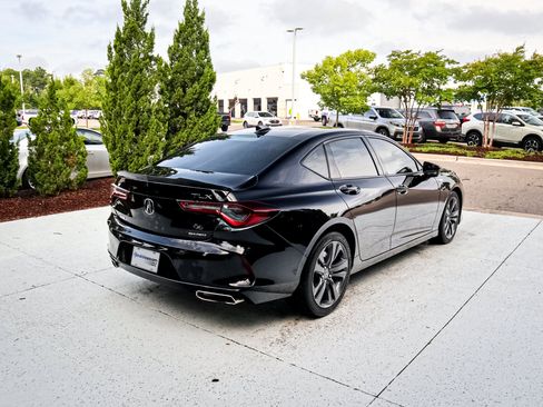 Used 2022 Acura TLX SH-AWD w/ A-SPEC Pkg image 11