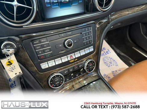 Used 2017 Mercedes-Benz SL 450 w/ Premium I Package image 36