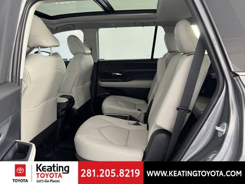 Certified 2026 Toyota Grand Highlander AWD image 17