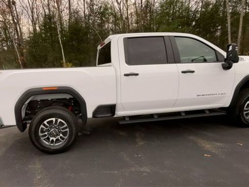 New 2026 GMC Sierra 3500 Pro image 9