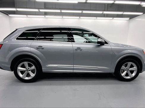 Used 2023 Audi Q7 2.0T Premium Plus w/ Premium Plus Package AWD/4WD image 5