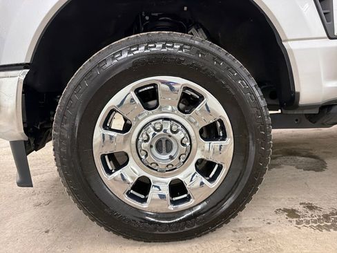 Certified 2024 Ford F250 Lariat w/ Lariat Ultimate Package AWD/4WD image 12