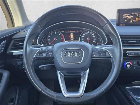 Used 2017 Audi Q7 3.0T Premium image 17