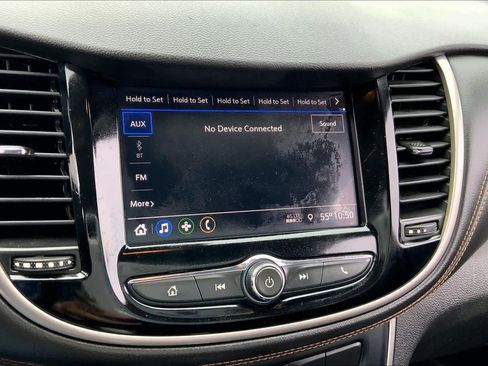 Used 2020 Chevrolet Trax LT w/ Redline Edition image 29