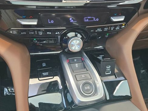 Certified 2023 Acura MDX FWD w/ Technology Package image 17