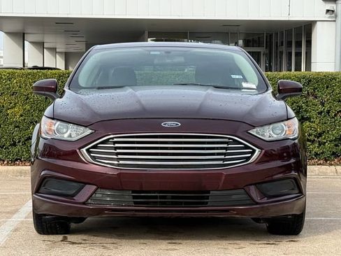 Used 2017 Ford Fusion S image 3