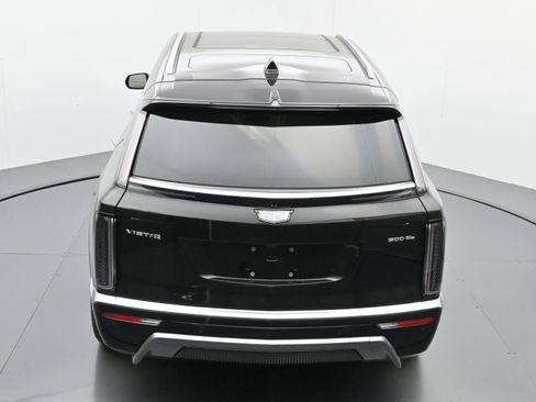 New 2026 Cadillac Vistiq Luxury image 26