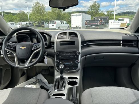 Used 2015 Chevrolet Malibu LS w/ Protection Package FWD image 16