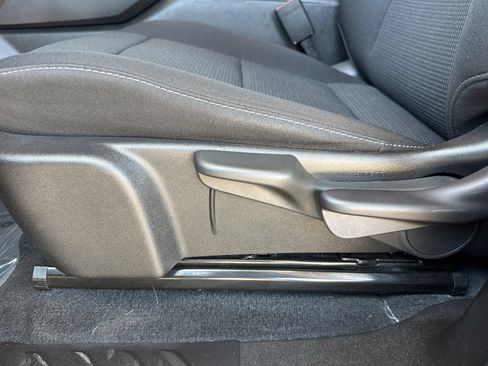 Certified 2025 GMC Canyon Elevation RWD image 12