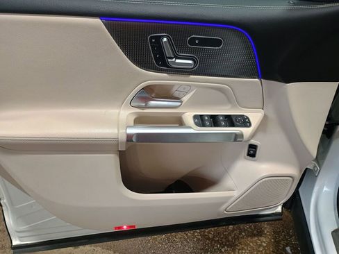 Certified 2021 Mercedes-Benz GLB 250 GLB 250 image 6