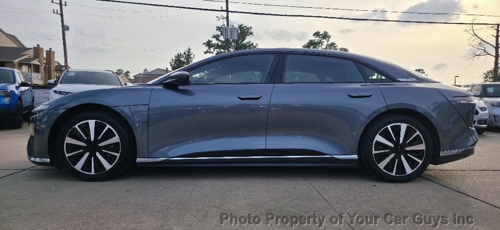 Used 2024 Lucid Air Pure RWD image 3