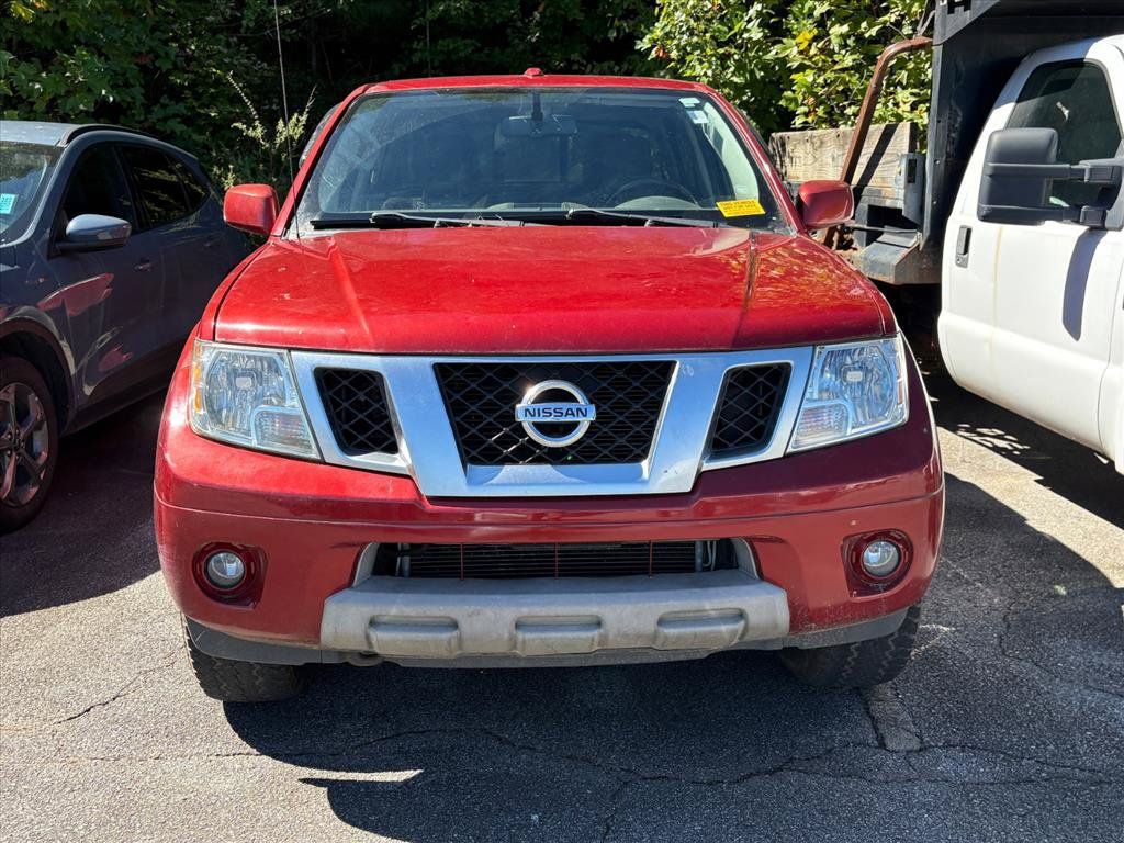 Used 2018 Nissan Frontier PRO-4X AWD/4WD image 2