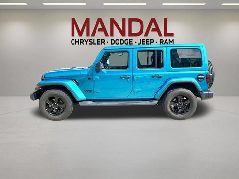 Used 2020 Jeep Wrangler Unlimited Sahara AWD/4WD image 7