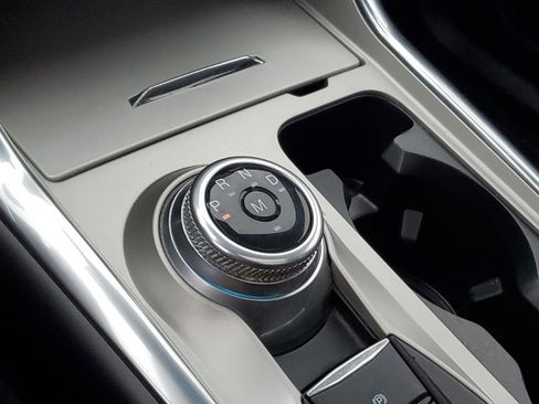 Certified 2021 Ford Explorer Platinum w/ Equipment Group 601A image 30