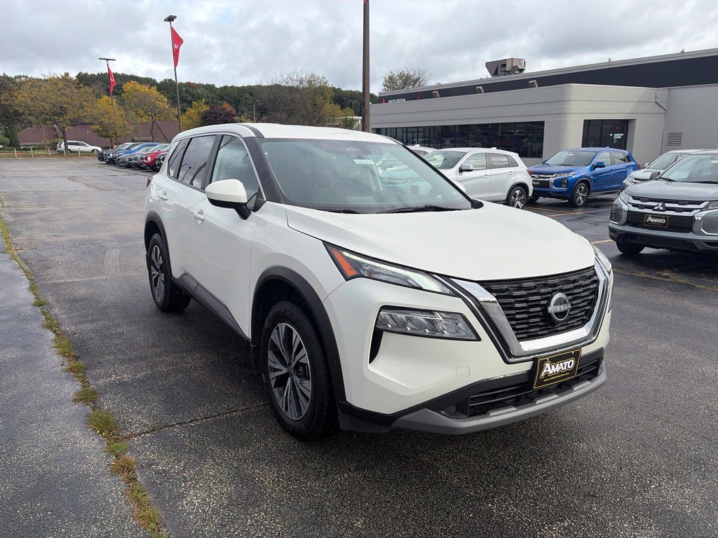 Used 2023 Nissan Rogue SV FWD image 8