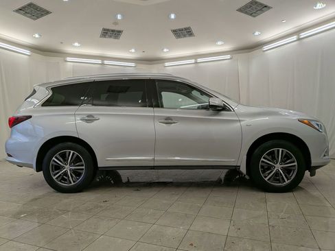 Used 2018 INFINITI QX60 AWD w/ Premium Plus Package image 11