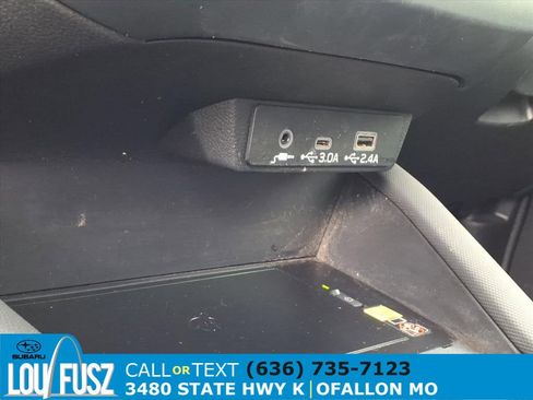 Used 2025 Subaru Forester Premium image 14