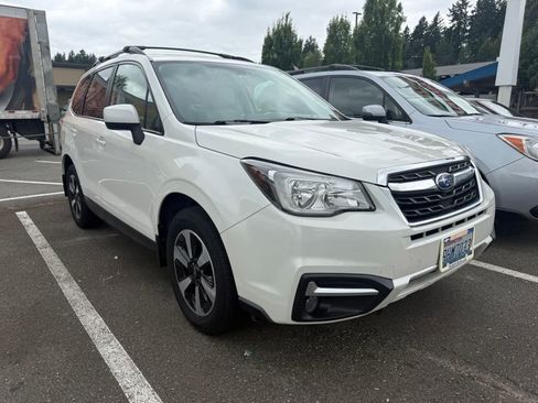 Used 2018 Subaru Forester 2.5i Premium AWD/4WD image 4