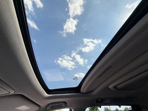 Used 2017 Honda Odyssey EX-L image 11