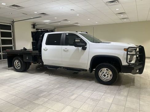Used 2022 Chevrolet Silverado 3500 LT w/ Texas Edition image 6