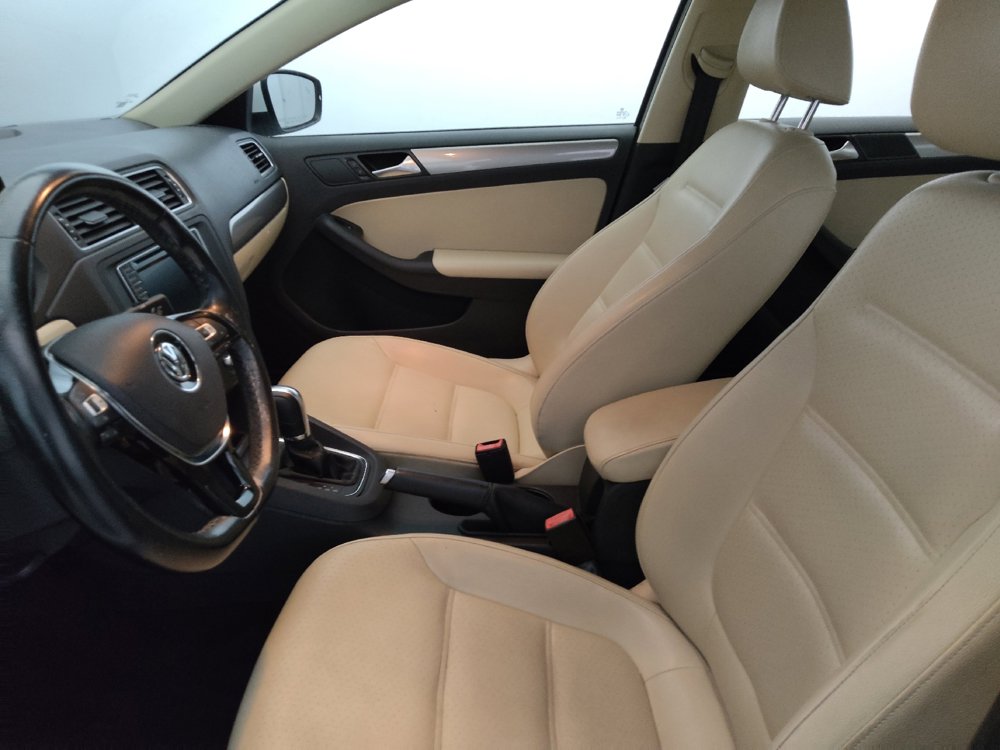 Used 2017 Volkswagen Jetta SE FWD image 17