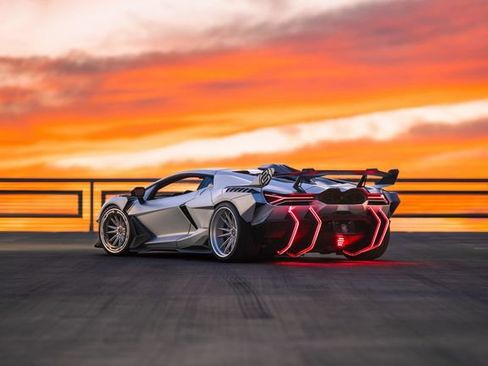 Used 2025 Lamborghini Revuelto image 2