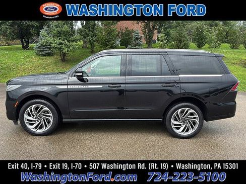 Used 2025 Lincoln Navigator Reserve AWD/4WD image 1