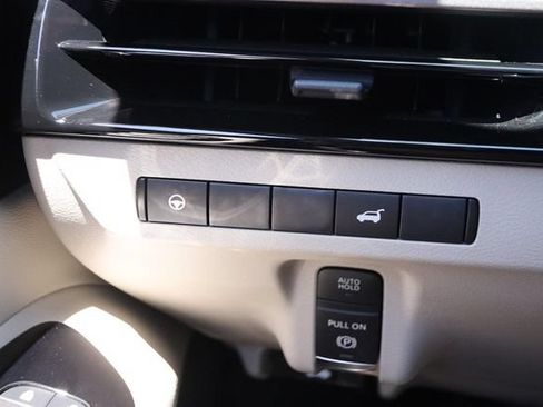 Certified 2025 Nissan Murano SV FWD image 21