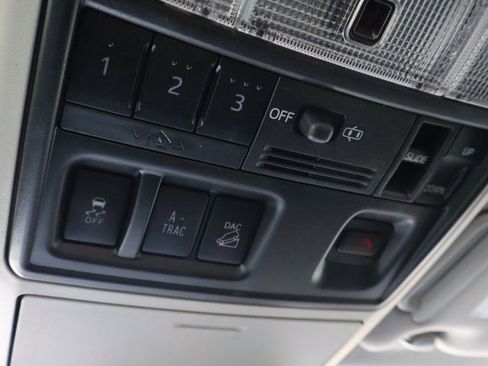 Used 2021 Toyota 4Runner Limited image 27